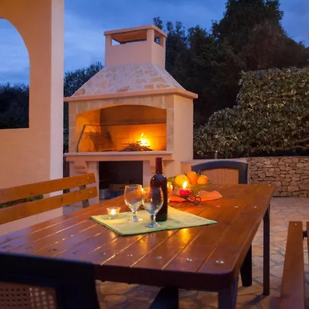 Apartment Bo&Dy With Private Pool * Rogoznica (Sibenik-Knin)