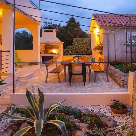 Bo&dy With Private Pool Appartement *