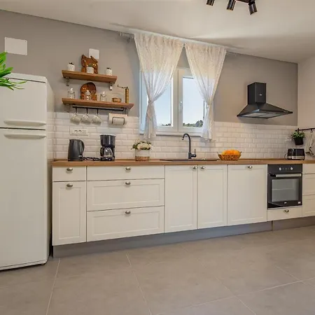 Apartment Bo&Dy With Private Pool Apartment *