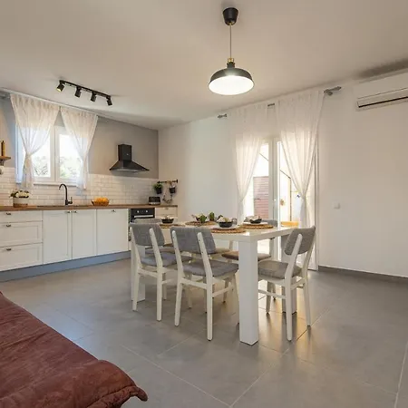 Apartment Bo&Dy With Private Pool