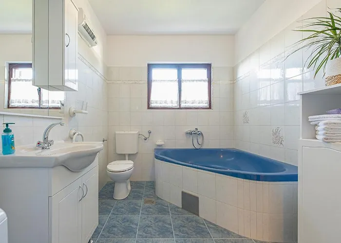 Daire Bo&dy With Private Pool