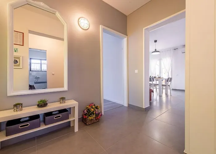 Bo&dy With Private Pool *